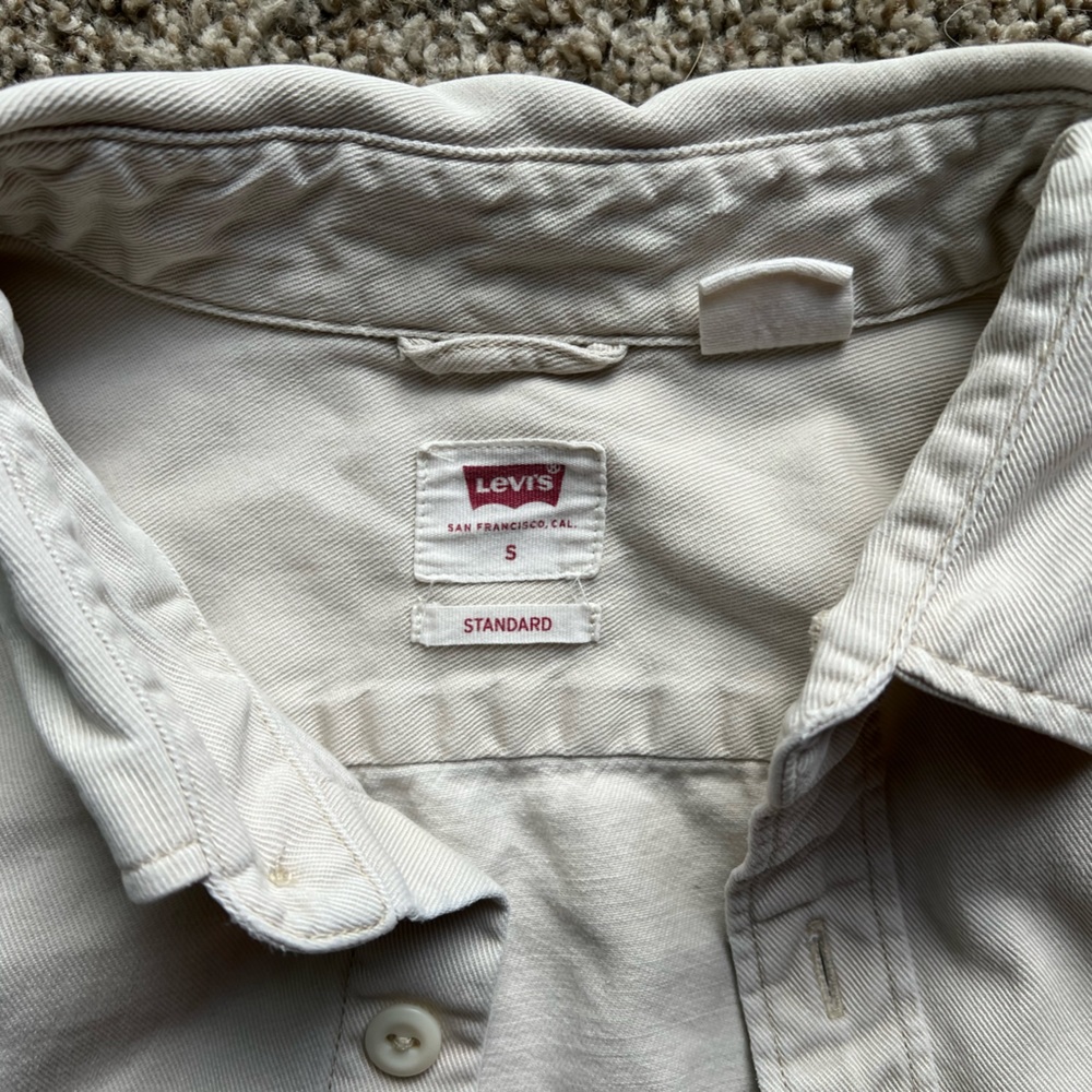 Levi’s Beige Button-Up - Picture 3 of 3
